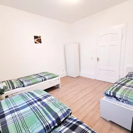 Ferienwohnung Und Monteurzimmer *